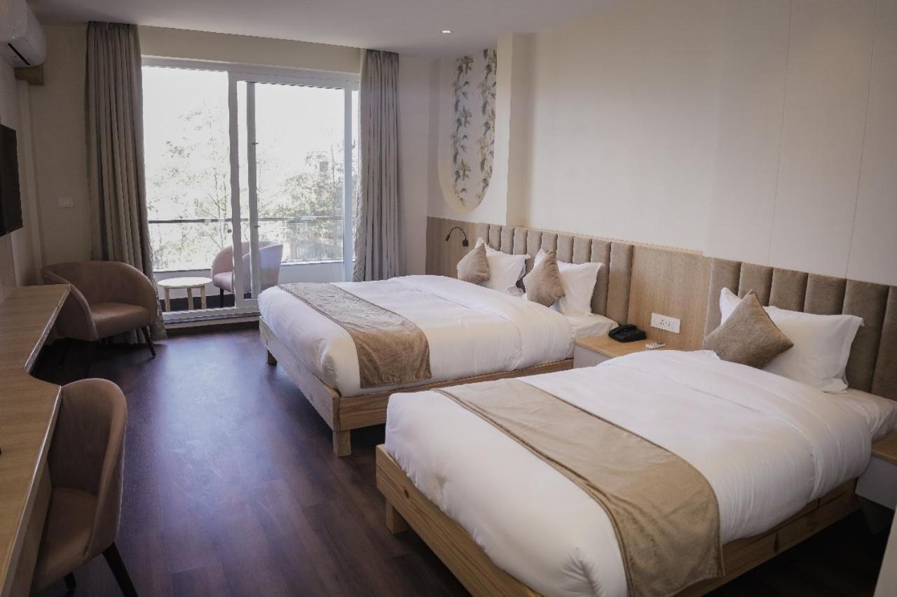 Hotel Chautari Pvt Ltd Nagarkot Ngoại thất bức ảnh
